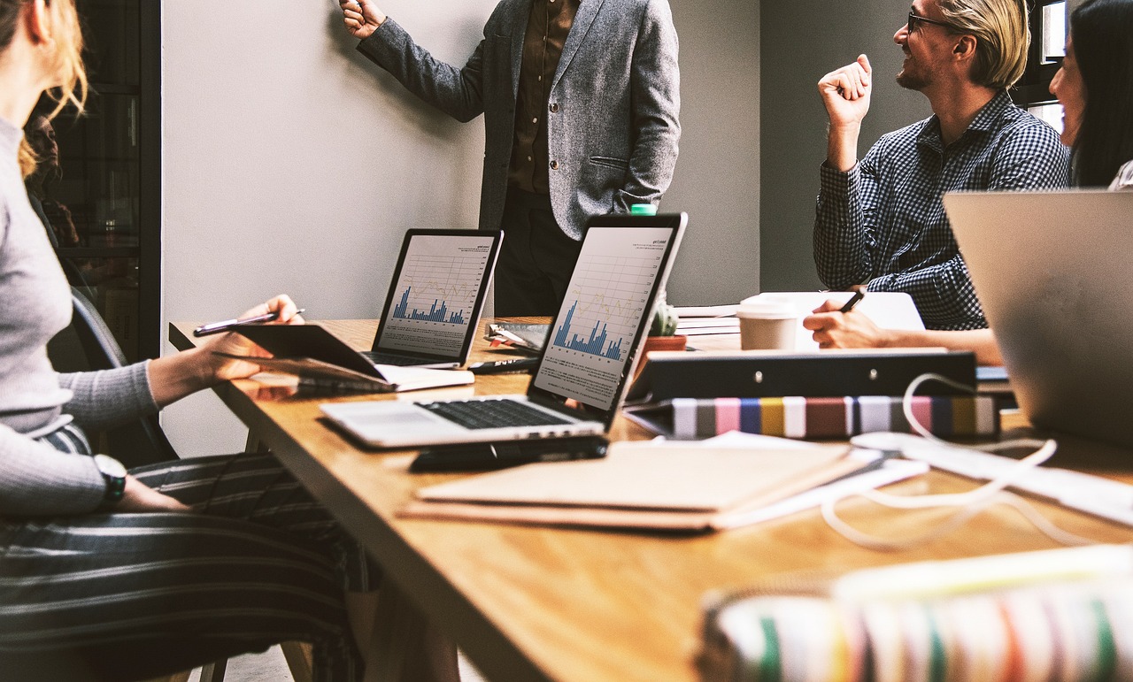 Accountants working together